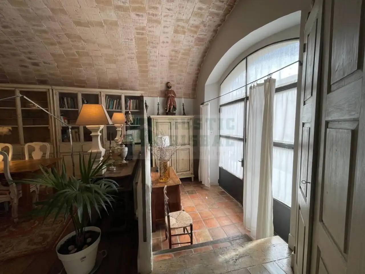 Country house zur Miete in Navata mit Klimaanlage, Heizung und Privatgarten