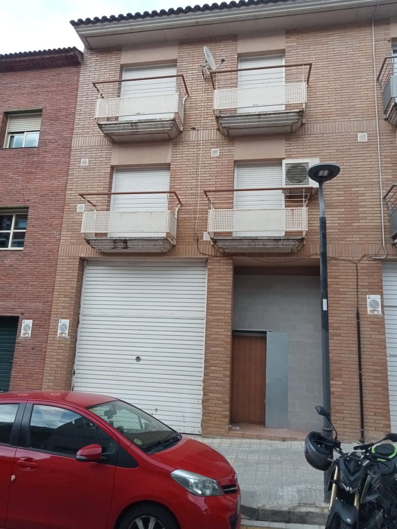 Vista exterior de Casa o xalet en venda en Sant Climent de Llobregat amb Jardí privat i Terrassa