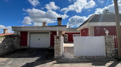 Foto 2 de Casa o chalet en venta en Calle Catalpas, Simancas, Valladolid
