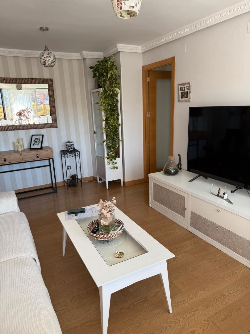 Sala d'estar de Pis en venda en  Madrid Capital amb Aire condicionat, Calefacció i Traster