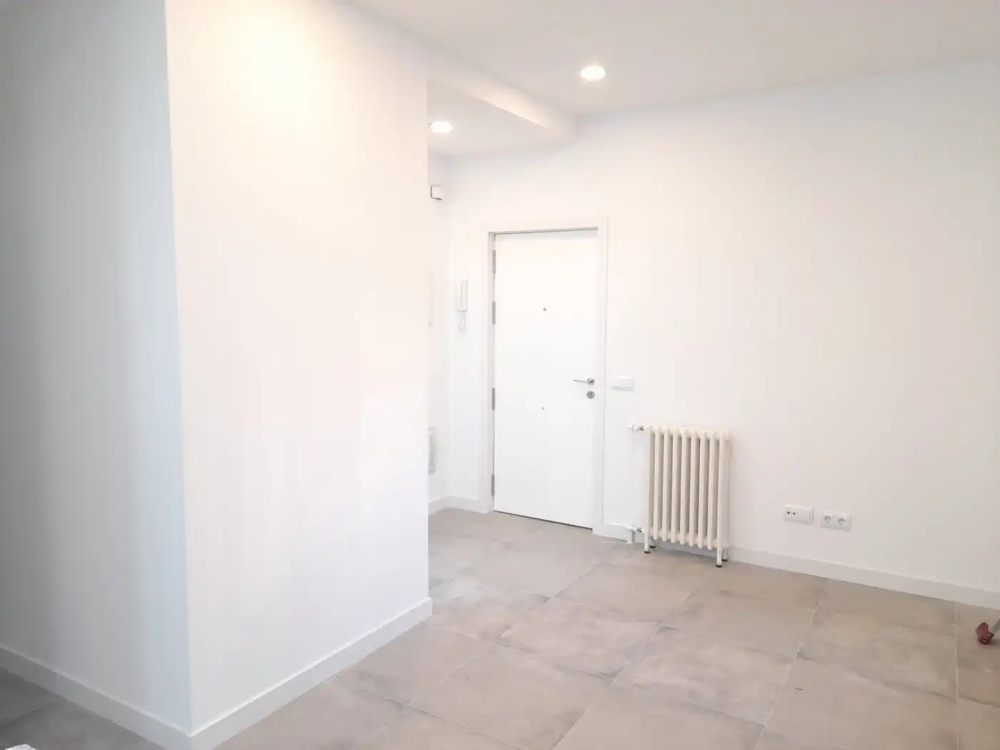 Flat for rent in Madrid  with Heating