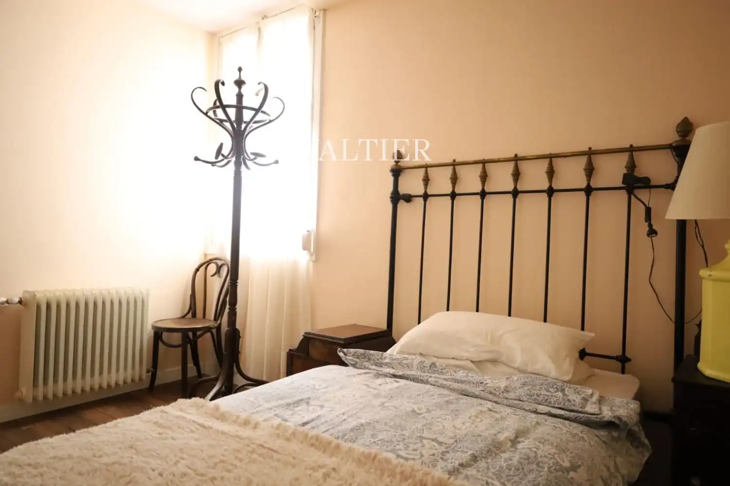 Bedroom of Flat for rent in Madrid  with Air Conditioner, Storage room and Furnished