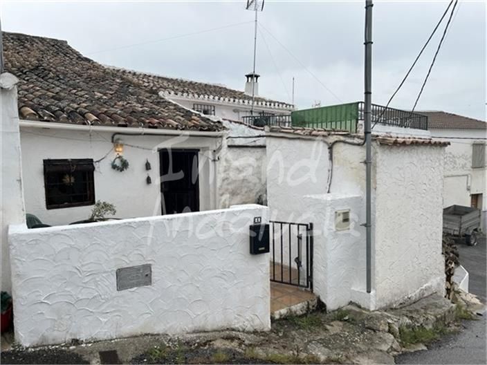 Exterior view of Single-family semi-detached for sale in Alcalá la Real  with Storage room