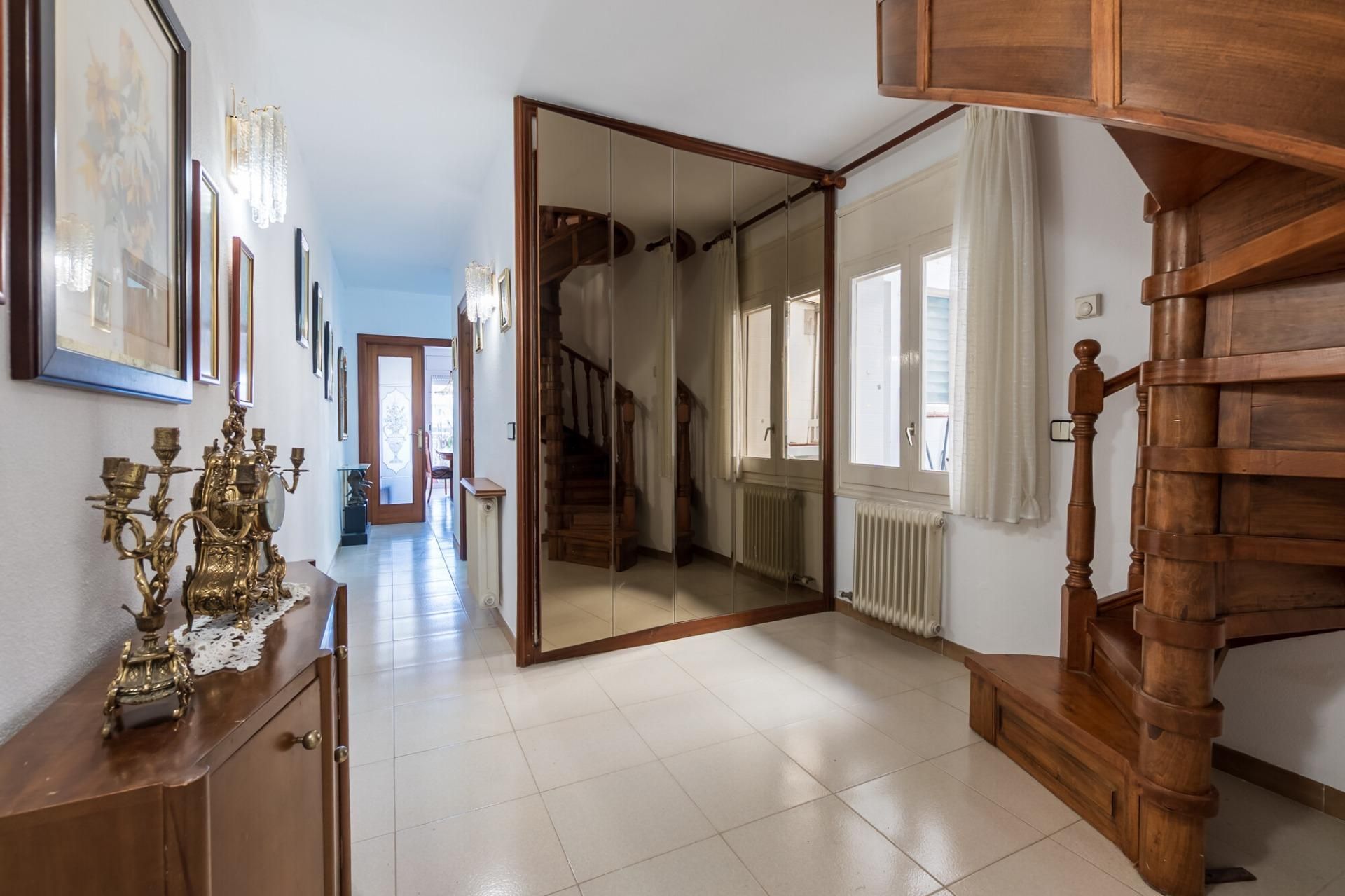 Attic for sale in Figueres  with Balcony