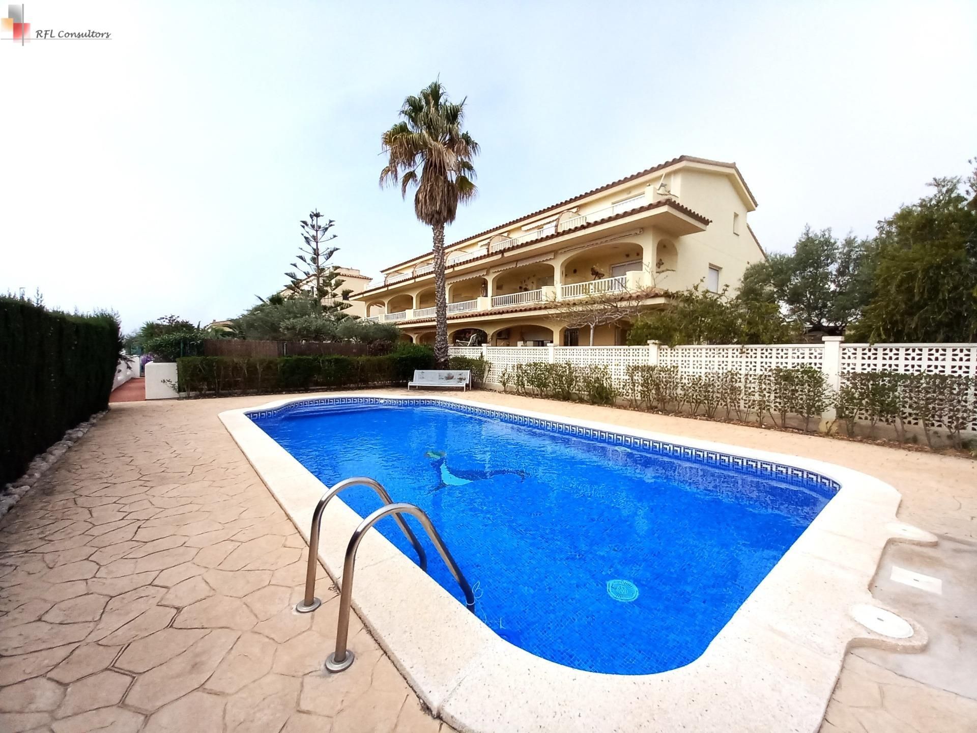 Piscina de Dúplex en venda en L'Ampolla amb Calefacció, Jardí privat i Terrassa