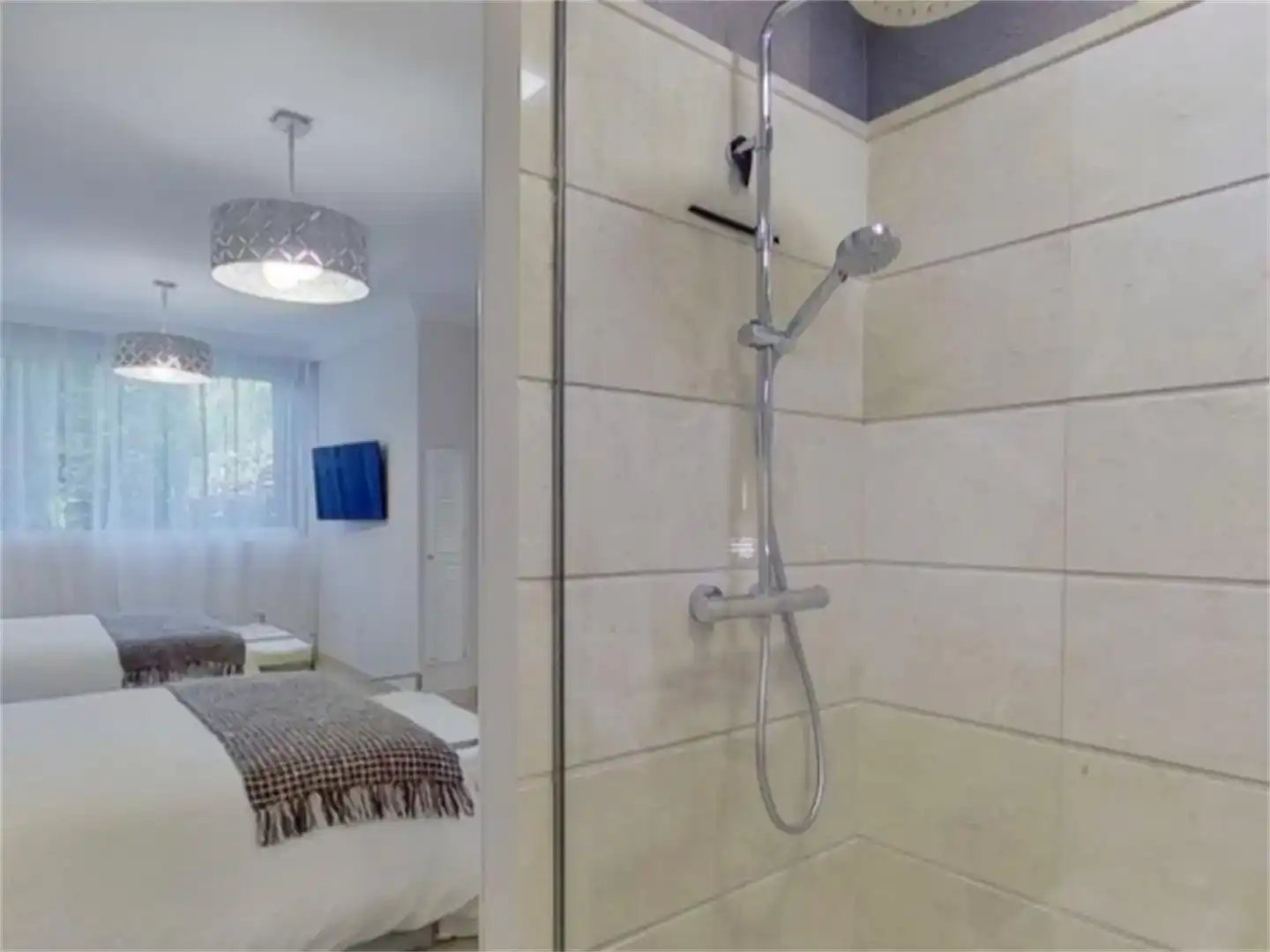 Bany de Apartament en venda en Marbella amb Aire condicionat i Piscina