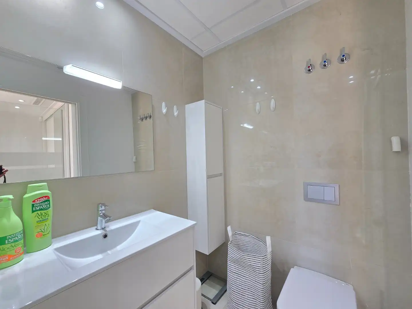 Bany de Casa o xalet en venda en Rojales amb Jardí privat, Terrassa i Traster