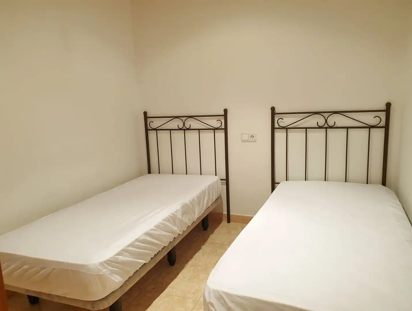 Schlafzimmer von Wohnung zum Verkauf in La Seu d'Urgell mit Heizung, Ofen und Balkon