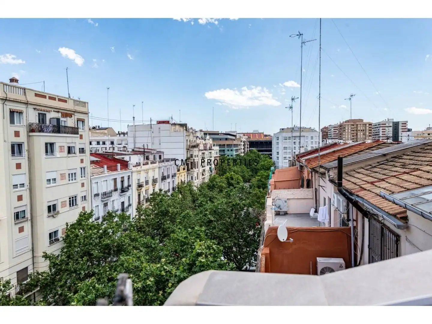 Vista exterior de Dúplex de lloguer en Valencia amb Aire condicionat, Calefacció i Parquet
