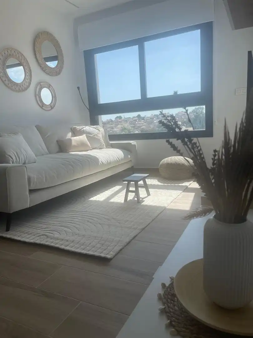 Sala d'estar de Àtic en venda en Orihuela amb Aire condicionat, Jardí privat i Piscina