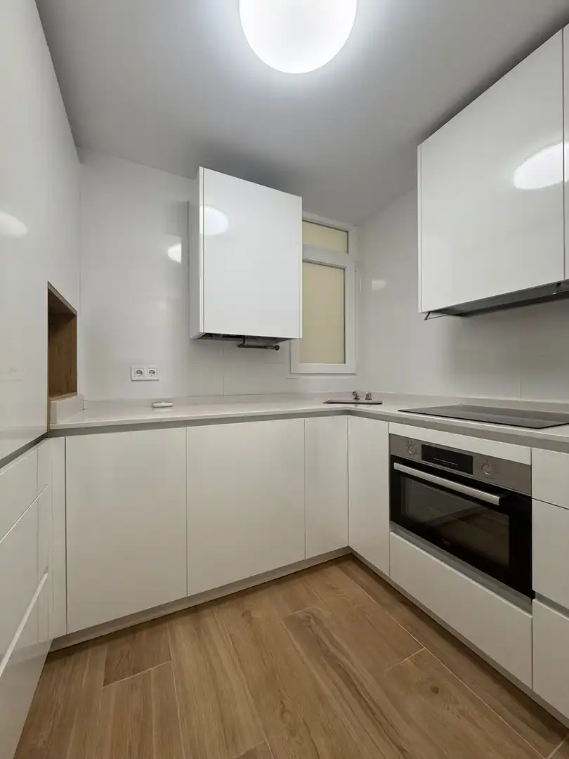 Kitchen of Flat for rent in Santander  with Heating