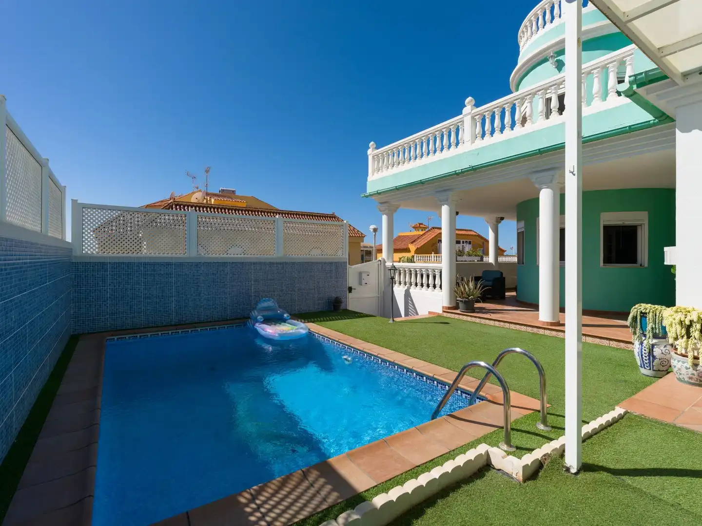 Piscina de Casa o xalet en venda en San Bartolomé de Tirajana amb Aire condicionat, Jardí privat i Terrassa