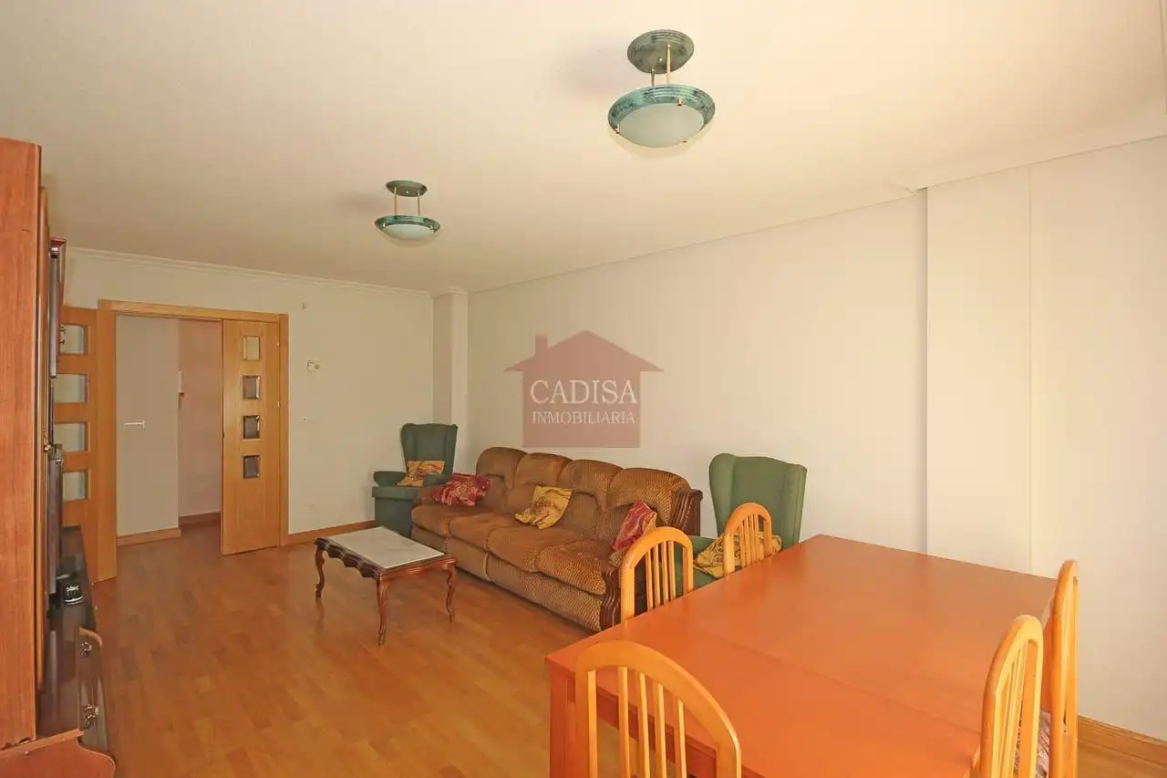 Living room of Flat for rent in Salamanca  with Heating, Storage room and Furnished