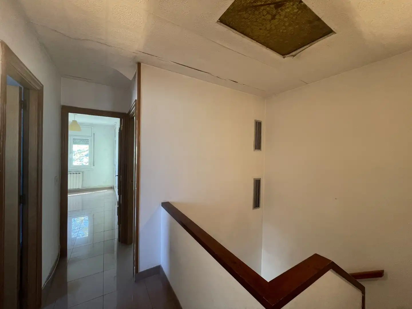 Casa adosada en venta en Salt con Calefacción, Terraza y Trastero
