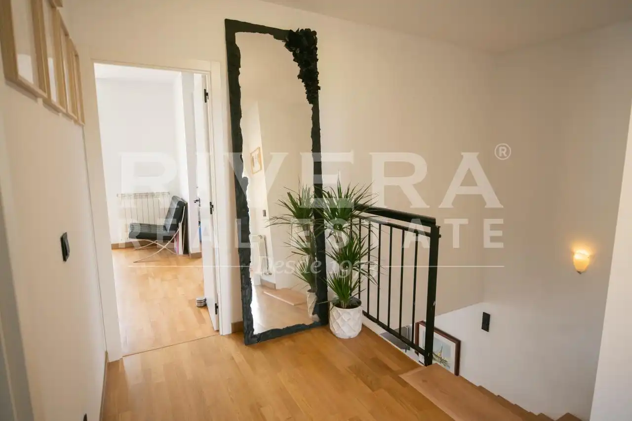 Dormitori de Casa adosada en venda en Sanxenxo amb Calefacció, Jardí privat i Terrassa