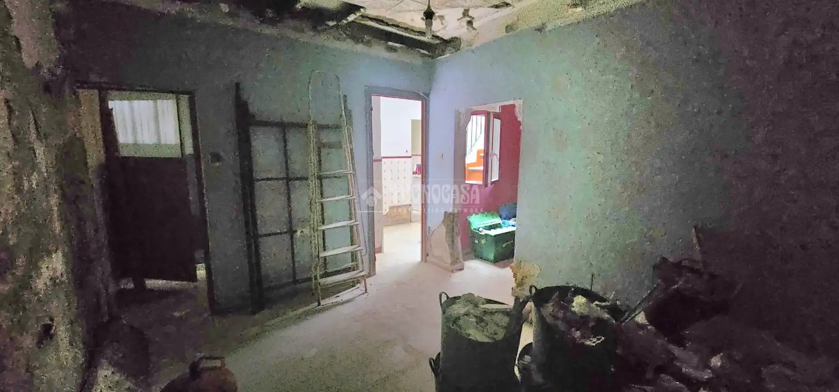 Einfamilien-Reihenhaus zum Verkauf in Sevilla mit Terrasse und Balkon