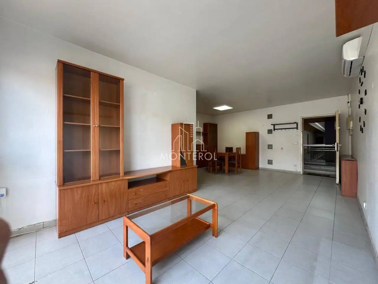 Living room of Flat for sale in Terrassa  with Air Conditioner, Heating and Terrace