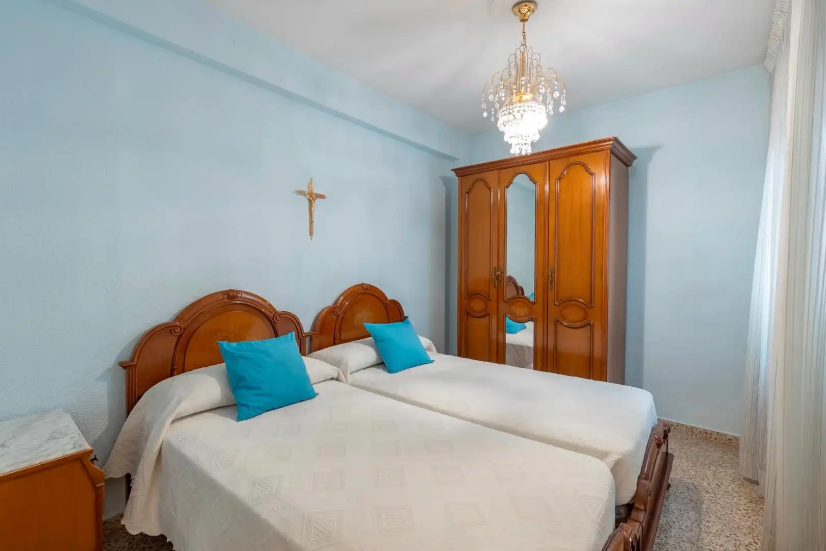 Habitación de Piso en venta en Granada con Balcón