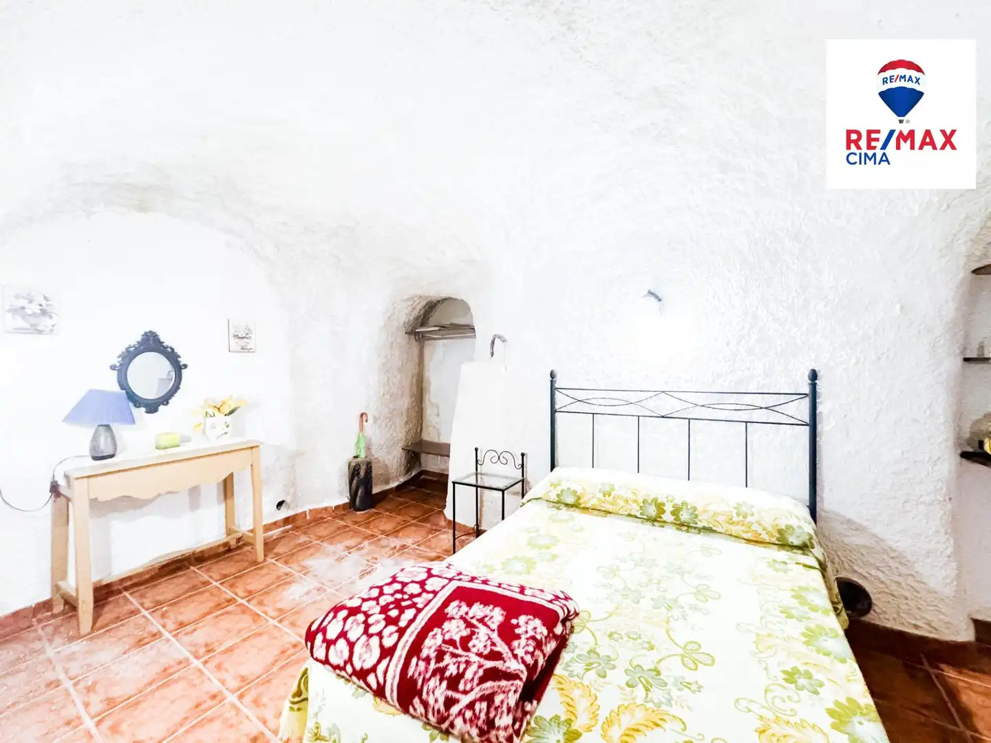 Habitación de Casa o chalet en venta en Cuevas del Campo con Terraza y Amueblado