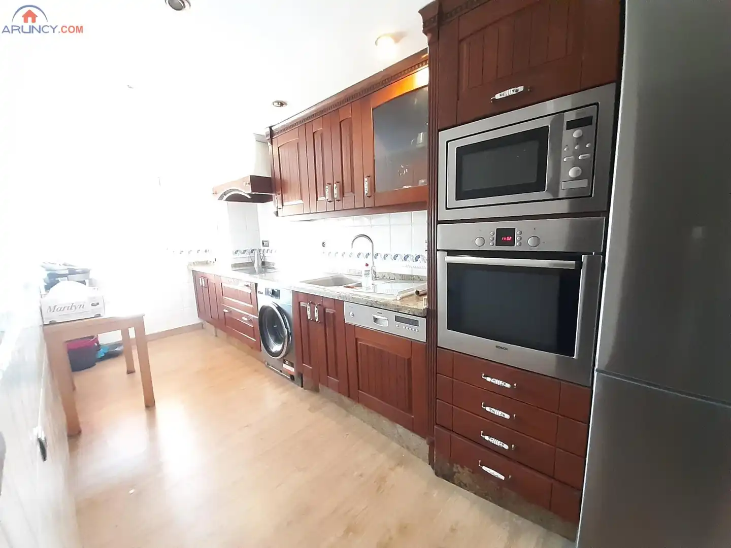 Küche von Wohnung zur Miete in Sevilla mit Klimaanlage, Privatgarten und Parkett