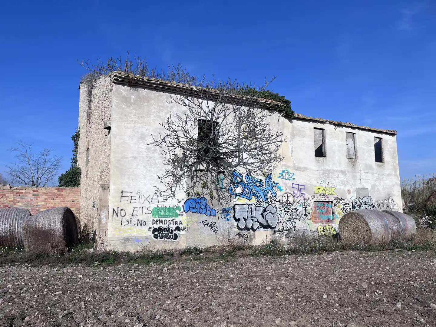 Vista exterior de Finca rústica en venda en Figueres