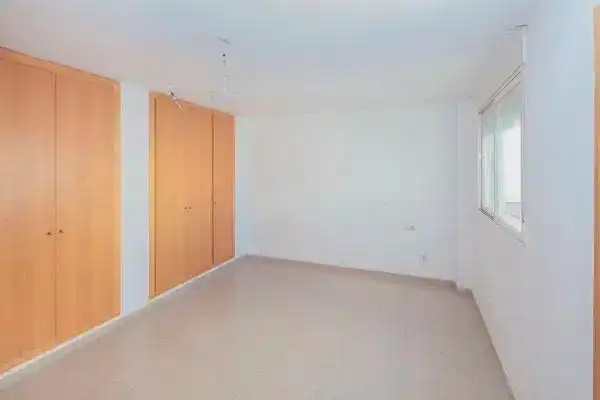 Dormitori de Apartament en venda en Llíria amb Terrassa i Traster
