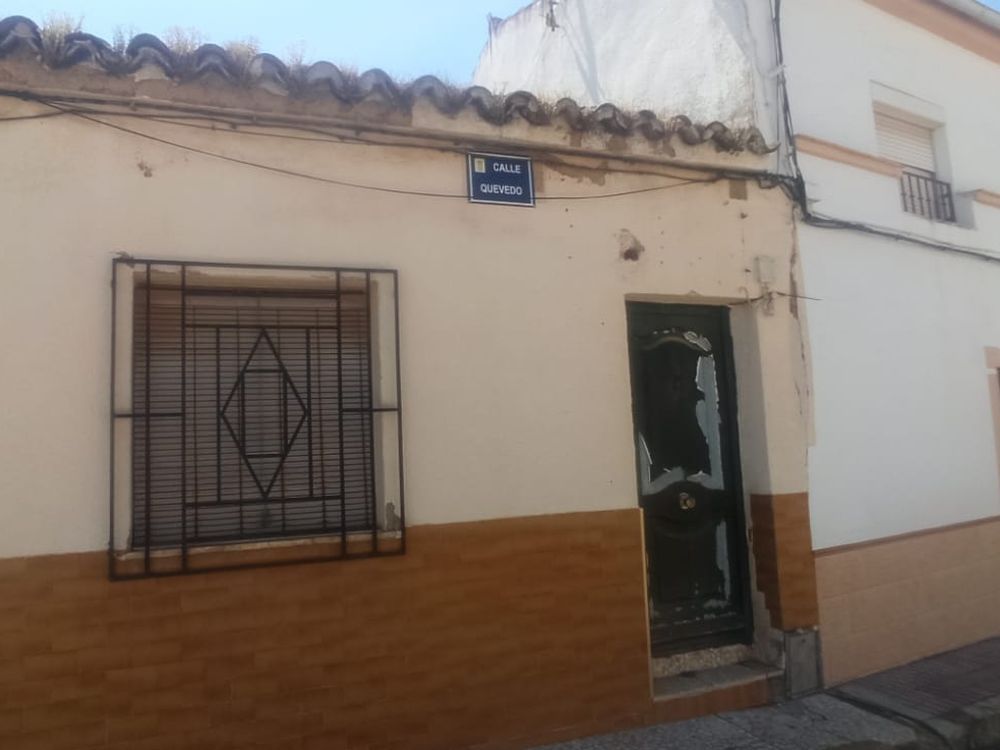 Exterior view of House or chalet for sale in Villamayor de Calatrava