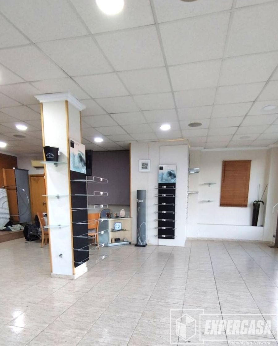 Premises for sale in Xirivella  with Air Conditioner