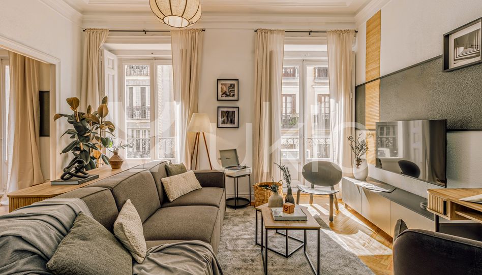 Apartamento de alquiler en Calle de Hortaleza, Justicia - Chueca