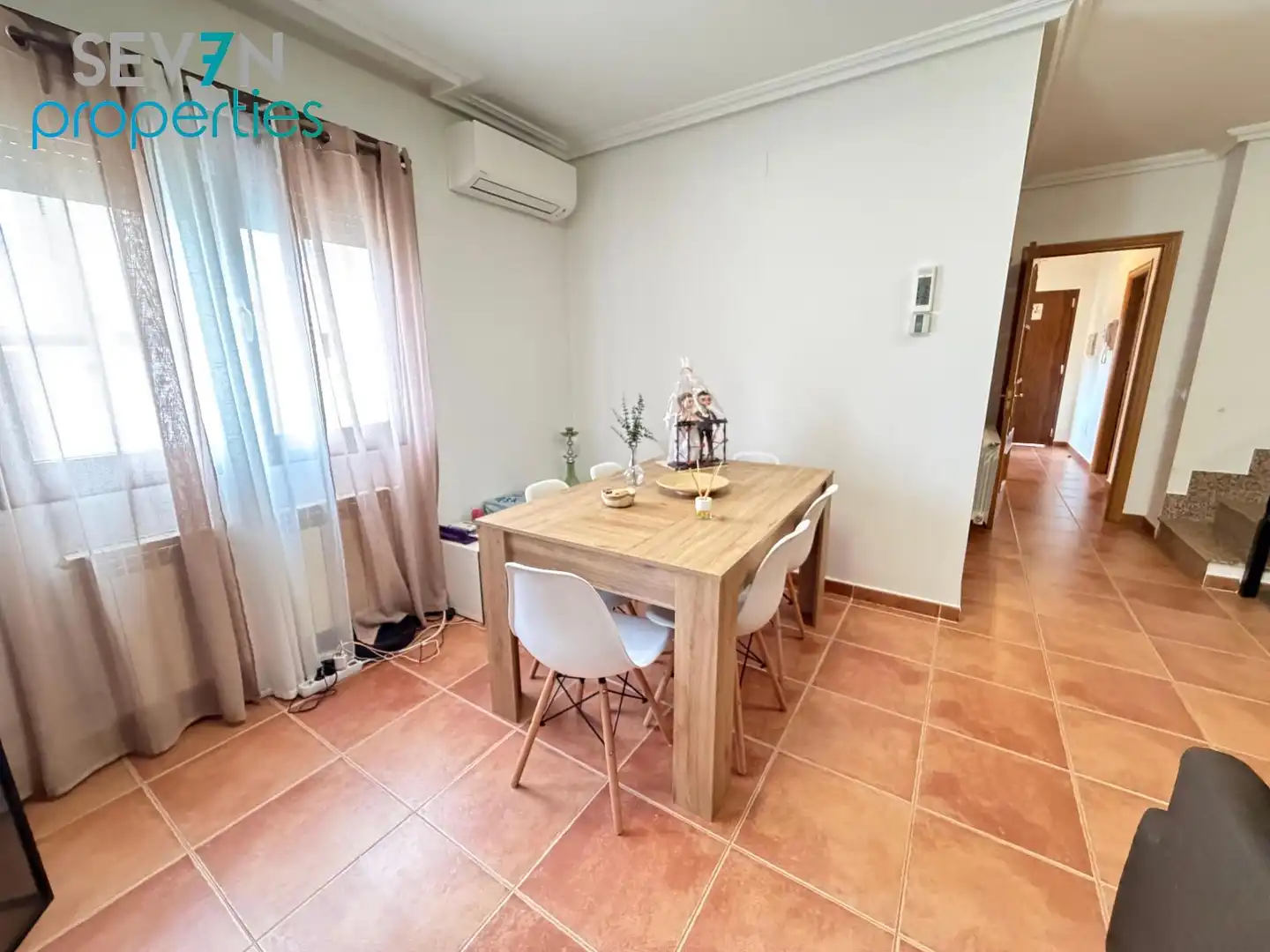 Comedor de Casa o chalet en venta en La Torre de Esteban Hambrán con Aire acondicionado, Calefacción y Jardín privado