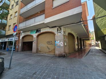 Local comercial en venta en Avenida RIERA DE SANT CUGAT