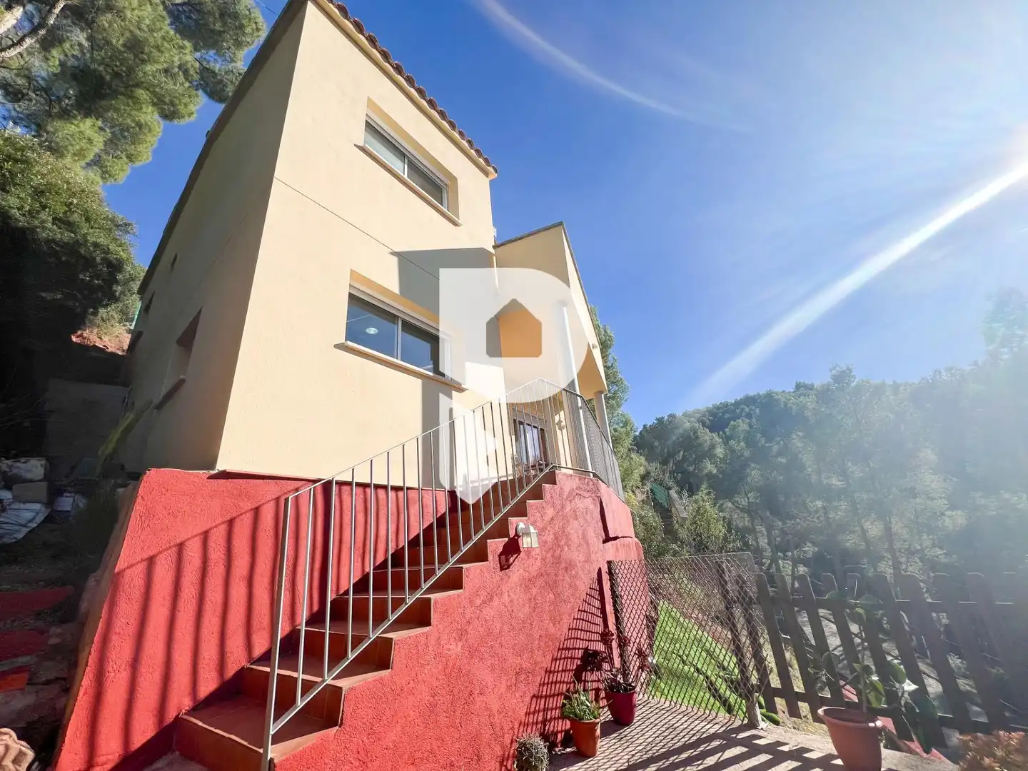 Houses for sale in Carrer Sant Isidre, Vallirana