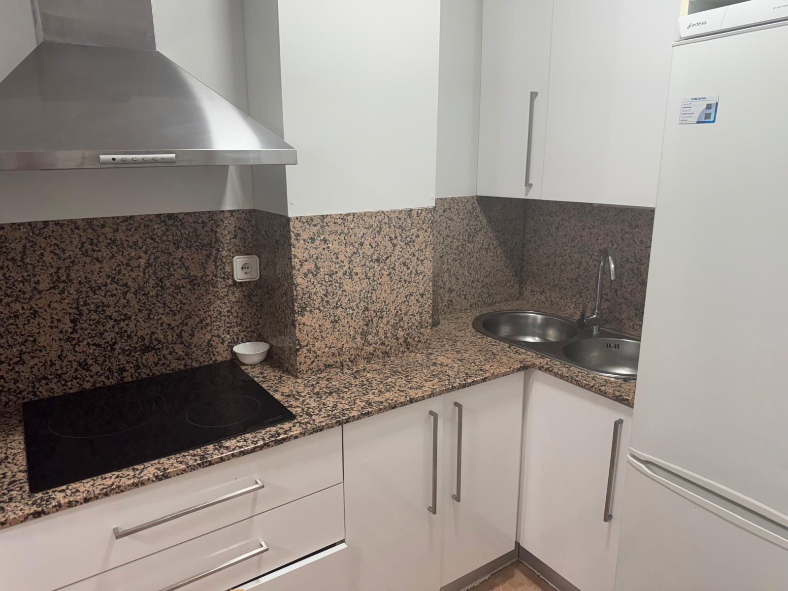 Kitchen of Flat to rent in  Granada Capital  with Air Conditioner and Furnished