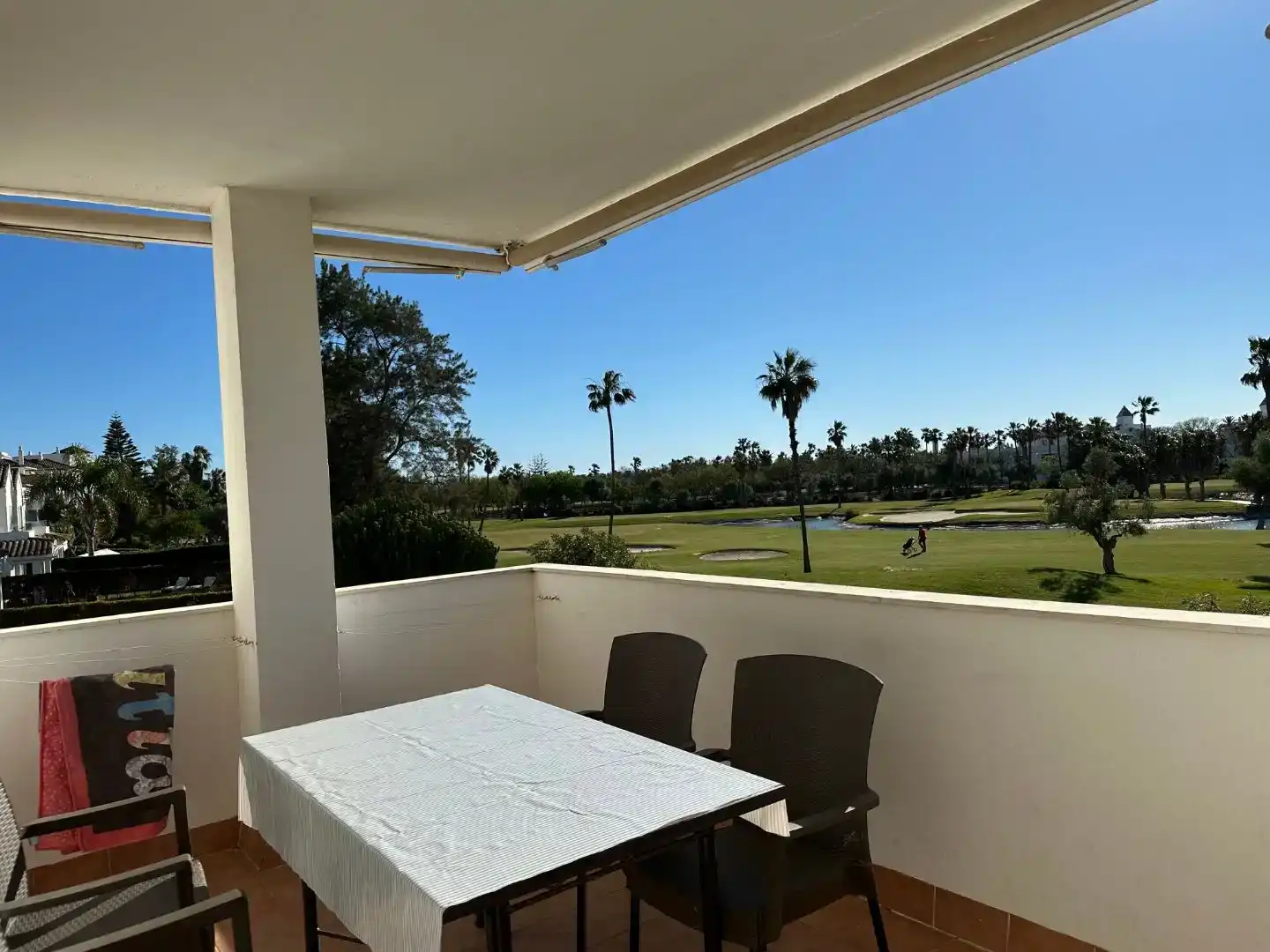 Terrasse von Wohnung zur Miete in Rota mit Klimaanlage, Schwimmbad und Balkon