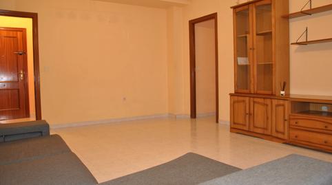 Photo 3 of Flat to rent in Avenida Dolores Ibarruri
