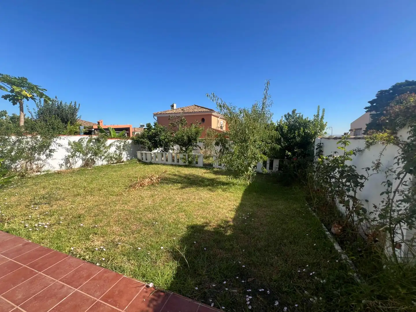 Garden of Detached homes for sale in Algeciras