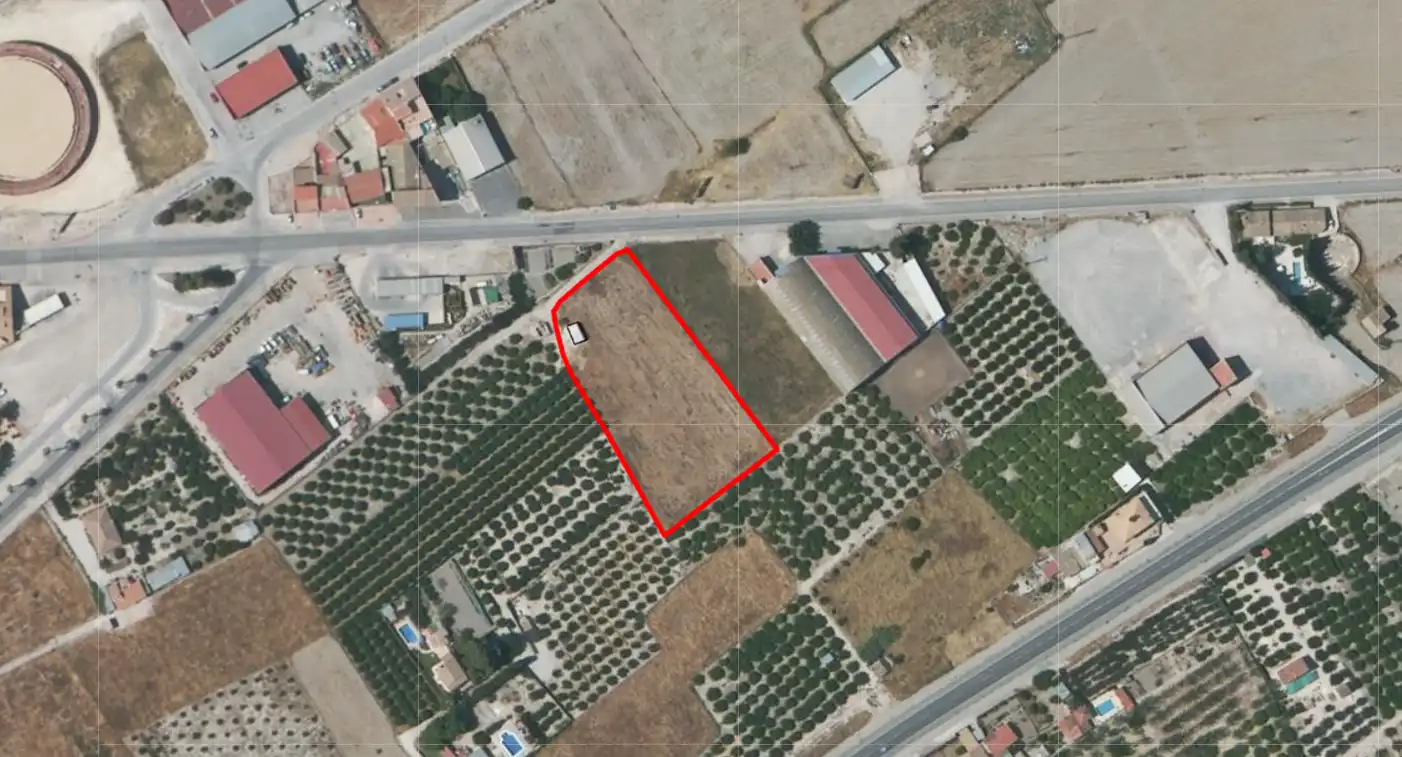 Lands and plots for sale in Mula
