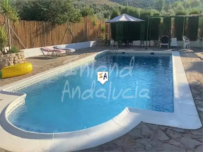 Casa rústica en venda a Iznájar, imagen 2