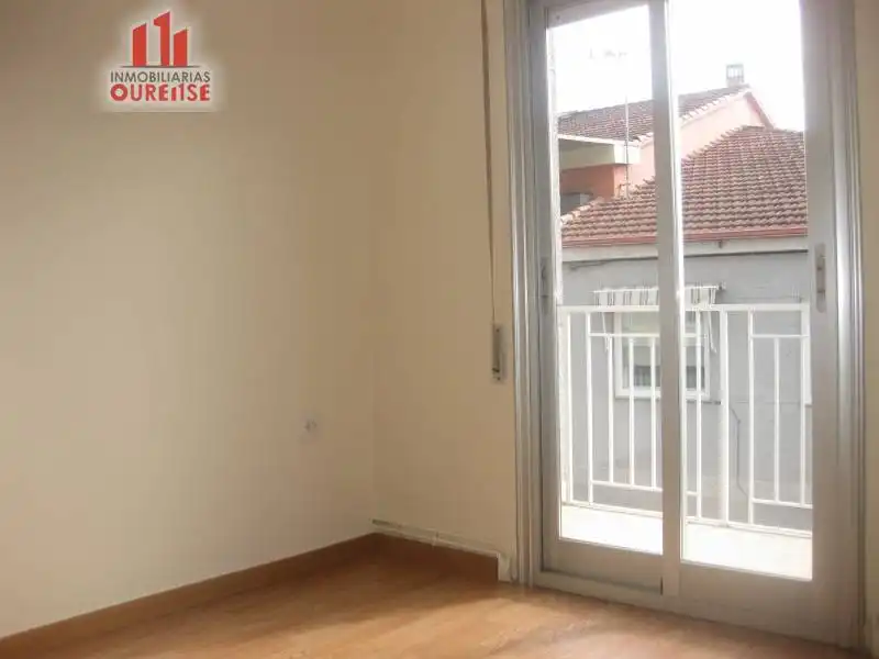 Dormitori de Edifici en venda en Barbadás