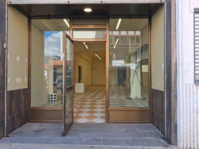 Local comercial en Alquiler en San Pedro Kalea en Sopuerta