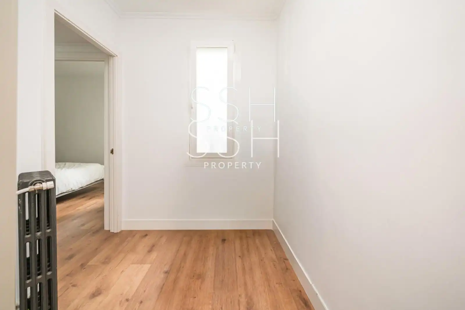 Schlafzimmer von Wohnung zur Miete in Madrid mit Klimaanlage, Heizung und Möbliert