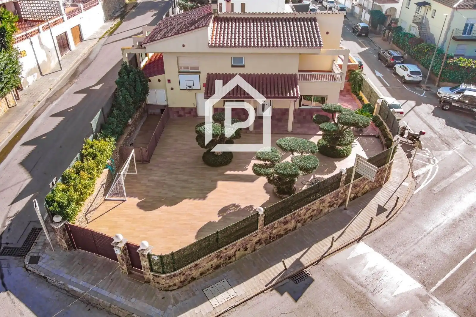 Villa avec piscine à vendre à Gran Via Pau Casals
