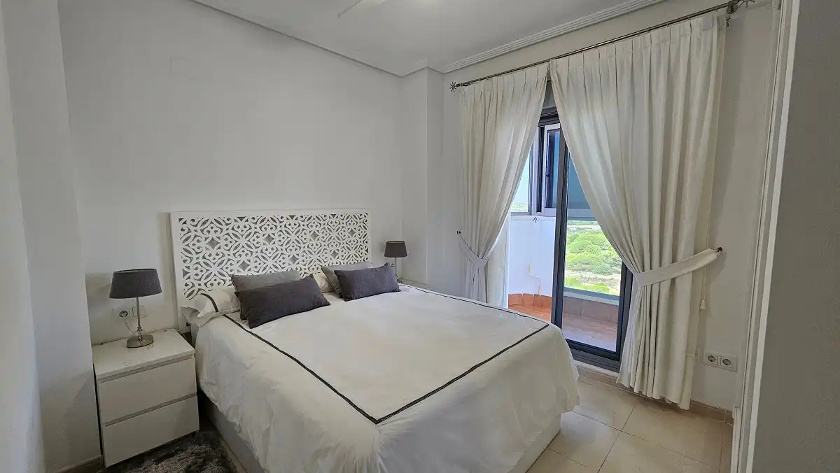 Dormitori de Apartament en venda en Elche / Elx amb Aire condicionat, Traster i Balcó