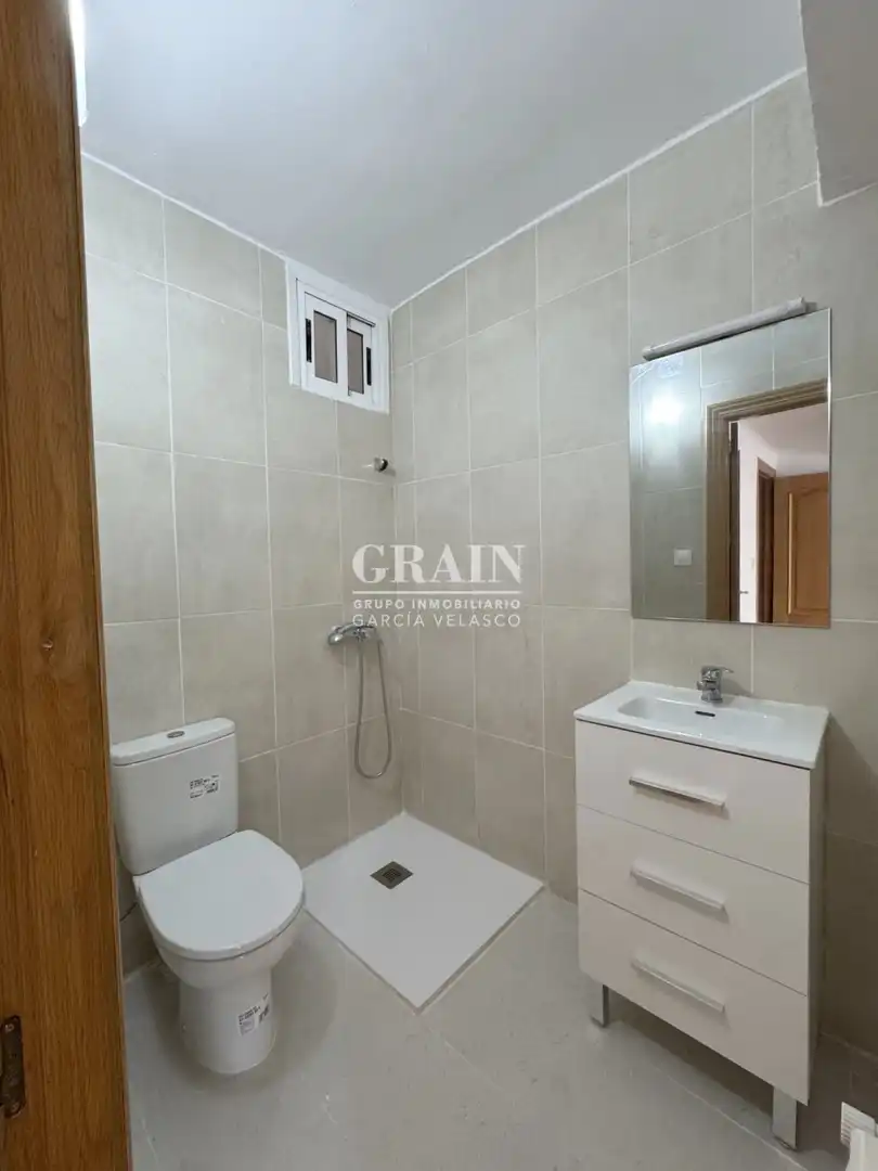 Bathroom of Apartments for rent in Albacete  with Heating