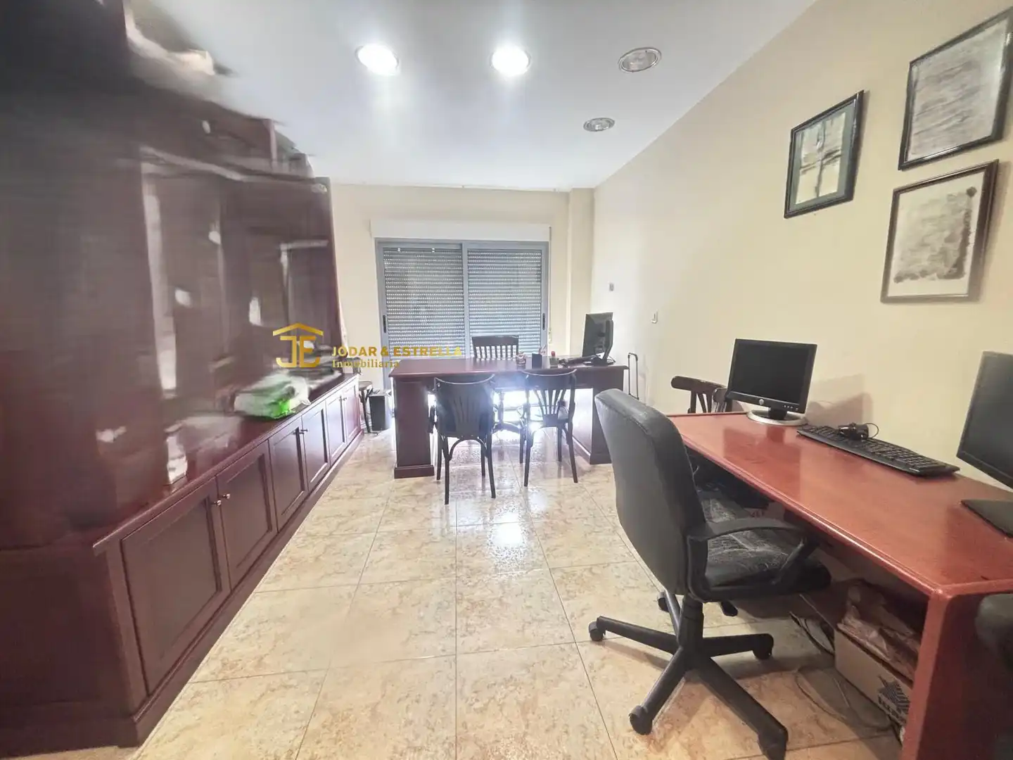 Büro zum Verkauf in Lorca mit Klimaanlage und Heizung