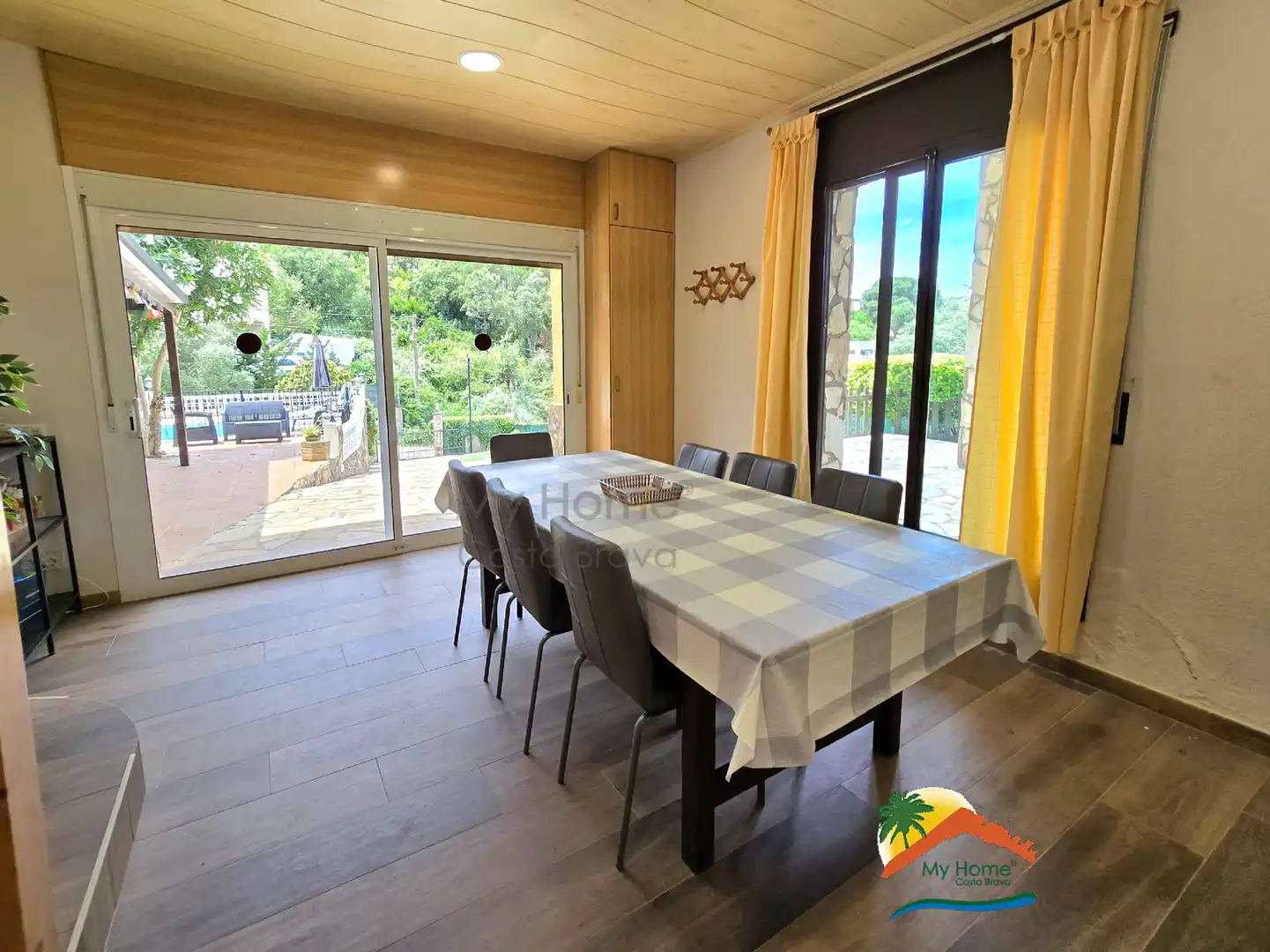 Comedor de Casa o chalet en venta en Maçanet de la Selva con Jardín privado, Terraza y Trastero