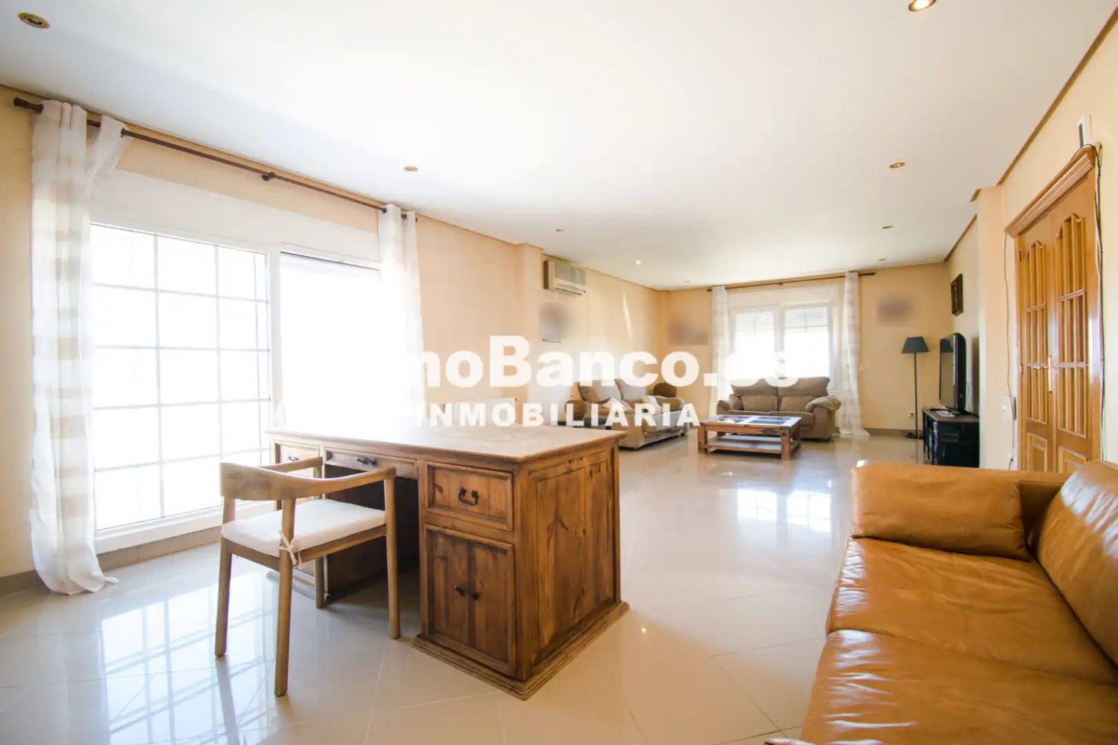 Sala de estar de Casa o chalet en venta en Chiva con Aire acondicionado, Calefacción y Jardín privado