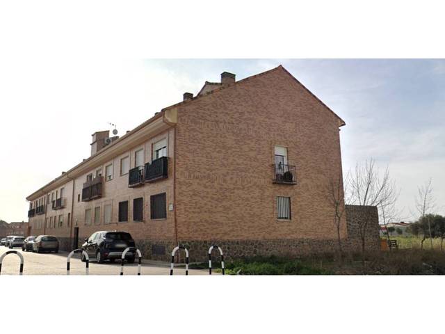 Piso en Venta en Calle Seseña, 5 en Yeles