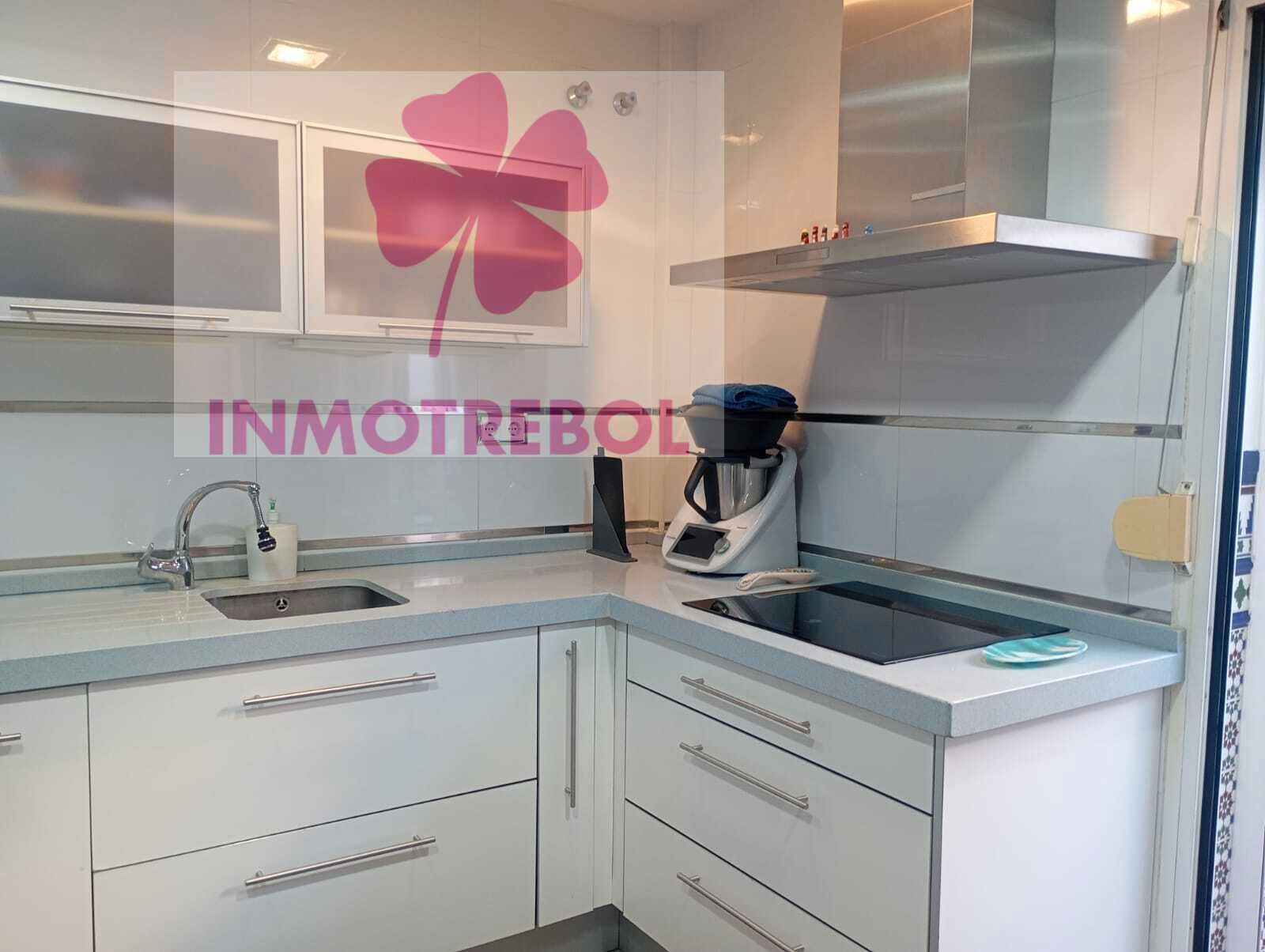 Kitchen of Single-family semi-detached for sale in  Sevilla Capital  with Air Conditioner, Terrace and Balcony