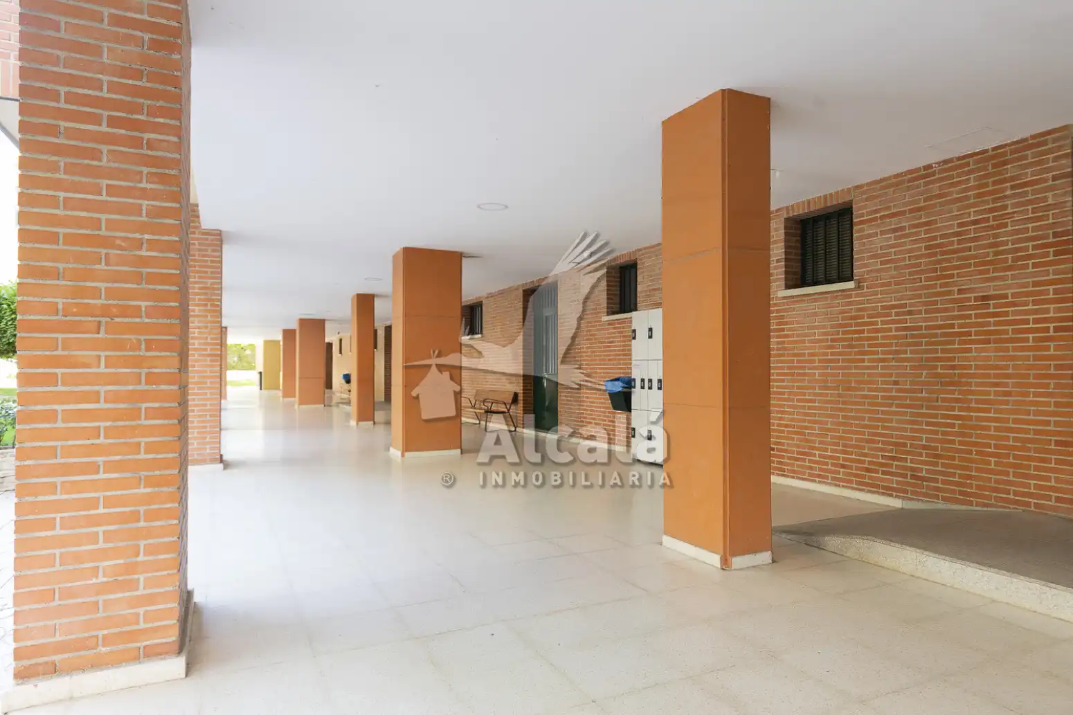 Piso en venta en Madrid con Calefacción, Jardín privado y Piscina
